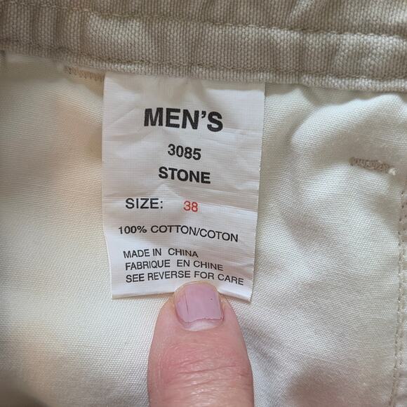 Woolrich Men's Cargo Shorts NWT Size 38 Ridley Creek in Stone, 10" inseam Cotton - Picture 10 of 12